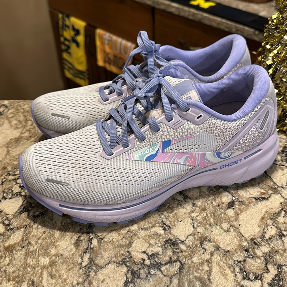 Women’s Brooks Ghost running shoe